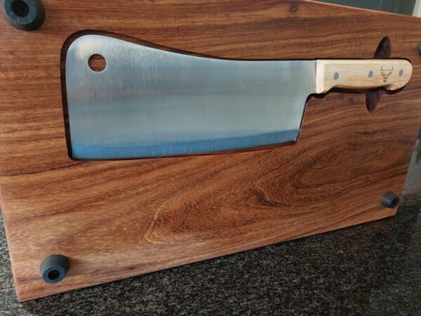 Kiaat Wood | Cleaver Board with Knife at Back - Image 2